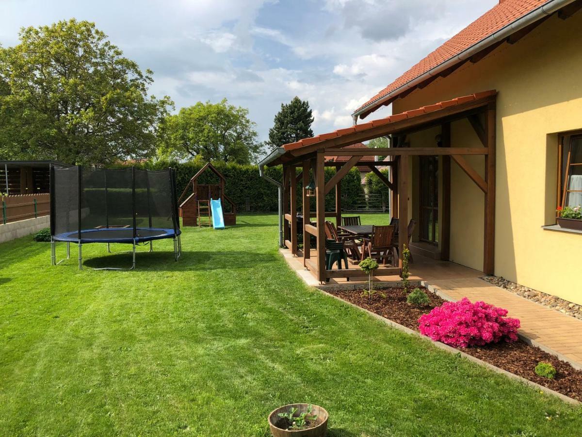 Hluchavka Ii Lodge Arnoltice u Decina